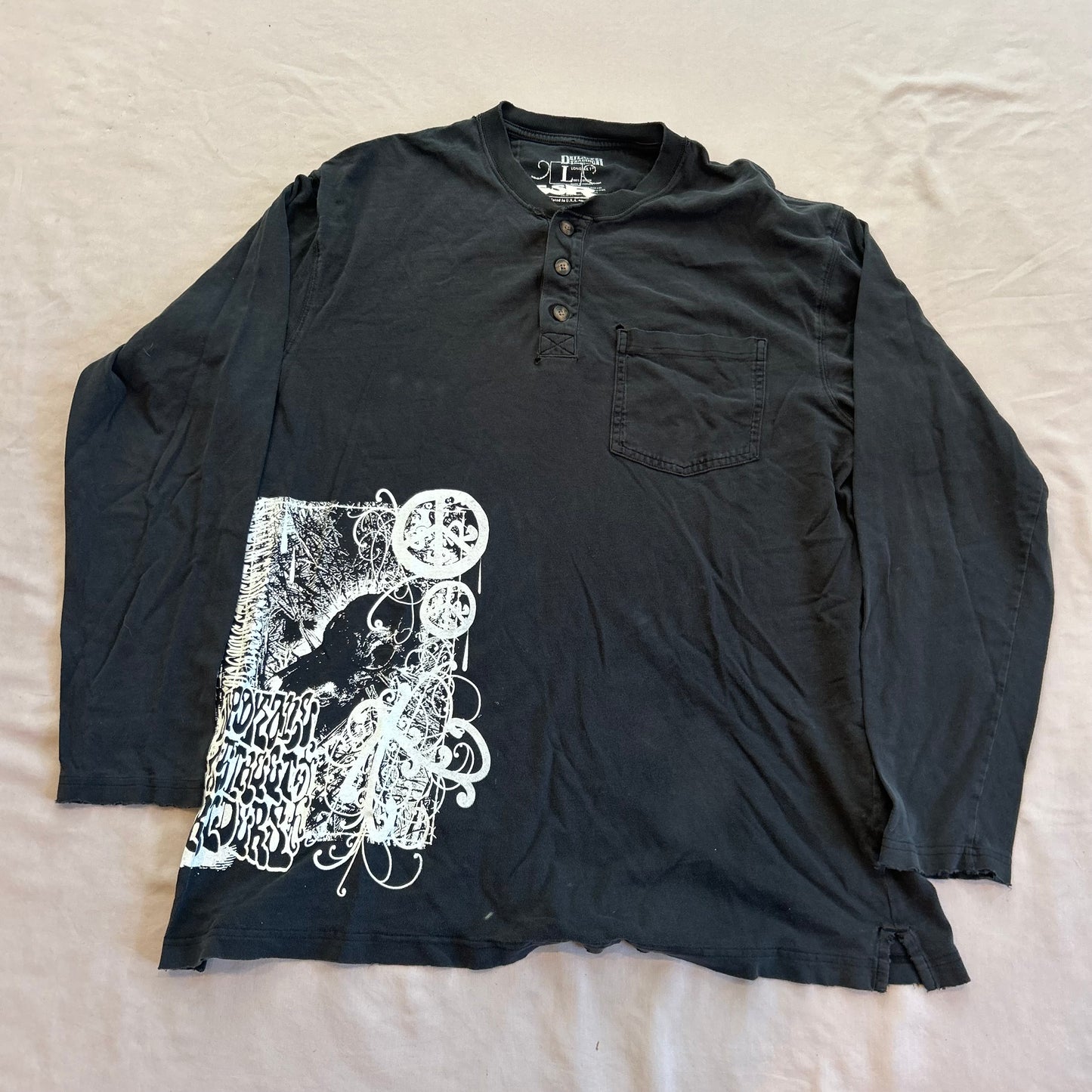 LONGSLEEVE QUARTER BUTTON