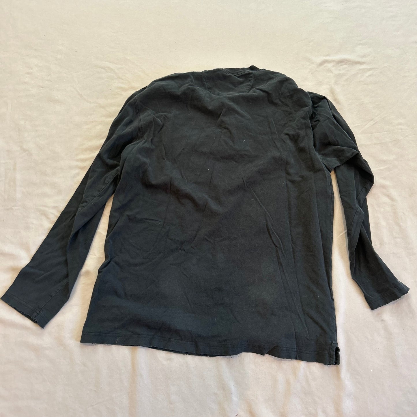 LONGSLEEVE QUARTER BUTTON